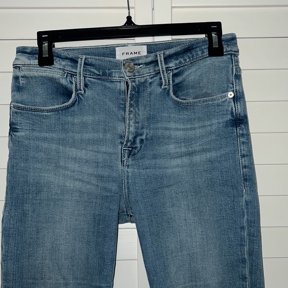 FRAME - Picture 3 of 6